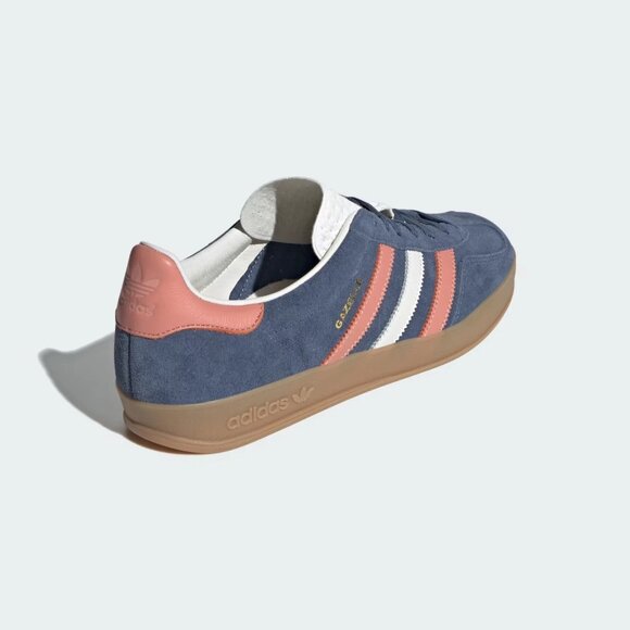 Athletic_Shoes